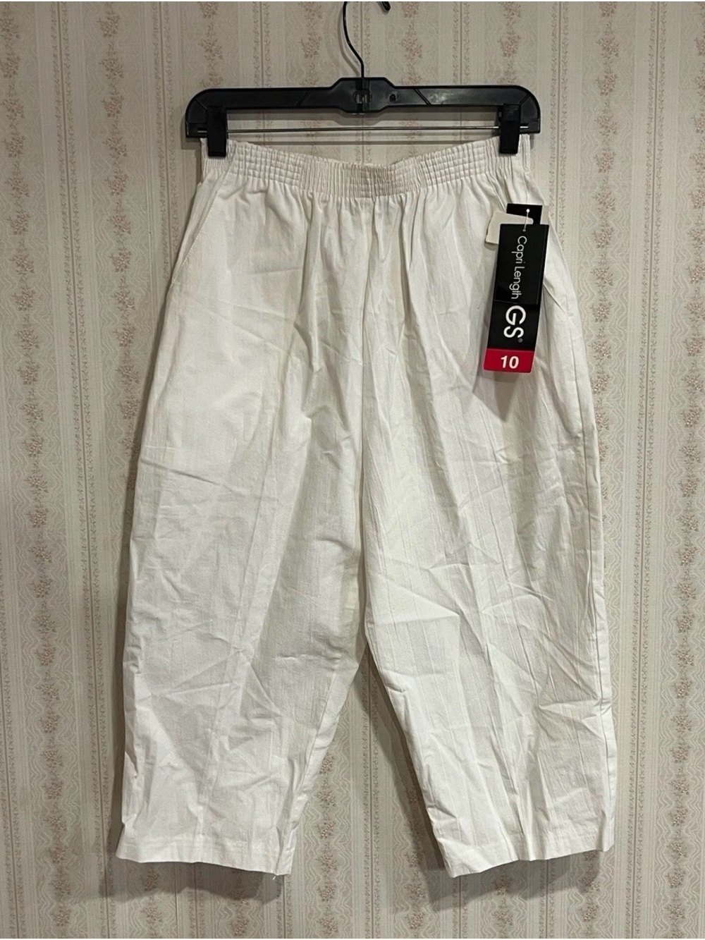 Capri-Length Elastic Waist White Women's Capris